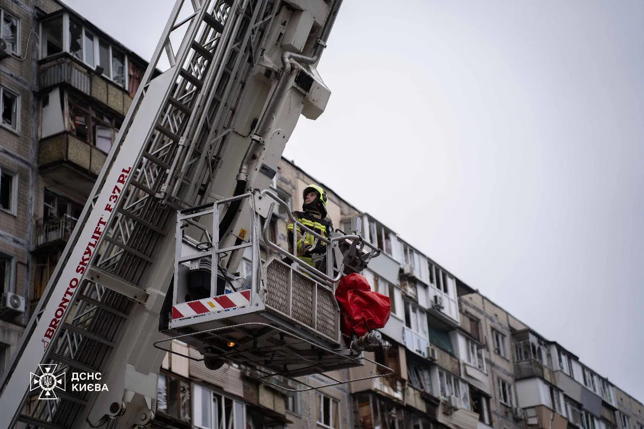 Кількість жертв атаки на Київ 29 листопада зросла: помер поранений чоловік