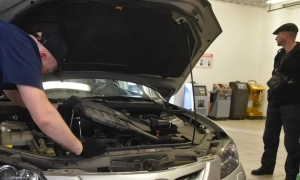 У РФ масово затримують ремонт авто через дефіцит запчастин