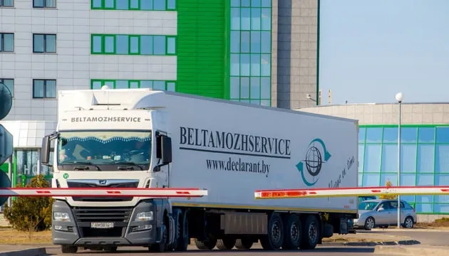 Білорусь обійшла санкції через Росію та Туреччину