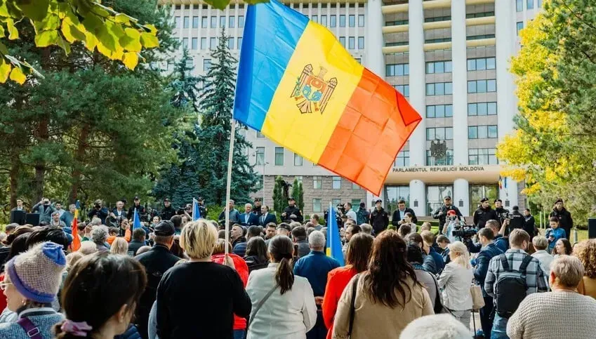 Рада виключила "молдовську" мову з переліку захищених, адже її не існує