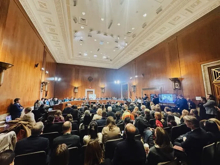 У США на слухання по викраденим дітям прийшли сенатори, які раніше голосували проти допомоги Україні