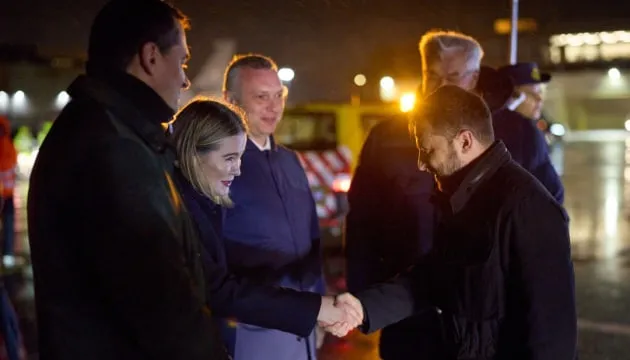 Зеленський прибув до Брюсселя для зустрічей з лідерами ЄС і НАТО