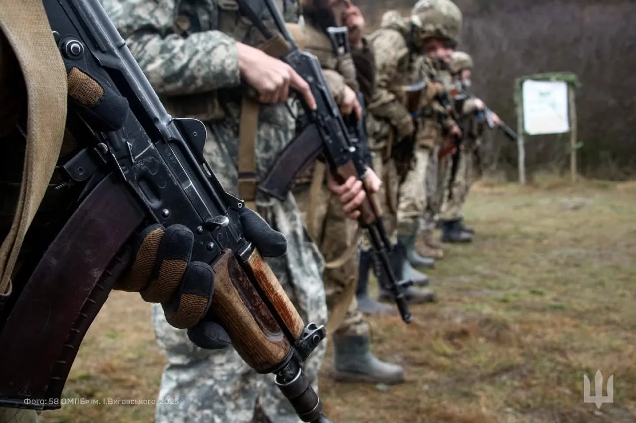 На фронті 131 зіткнення, найбільше на Покровському напрямку