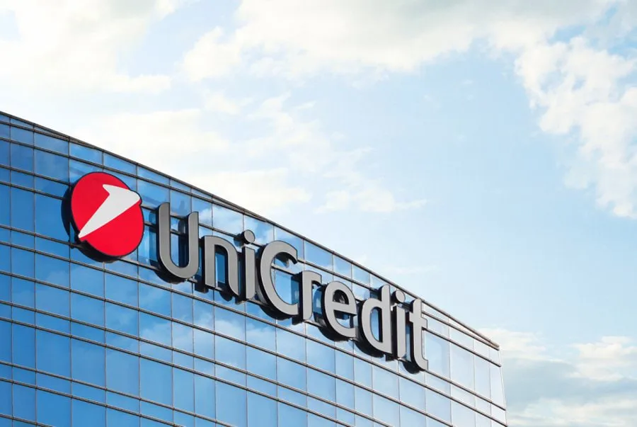 Банк UniCredit готується до виходу з Росії
