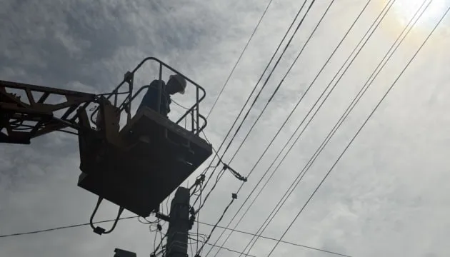 У Запоріжжі відновлено електропостачання для понад 5 тисяч родин