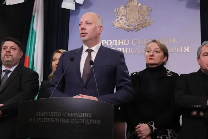 Уряд Болгарії подав у відставку