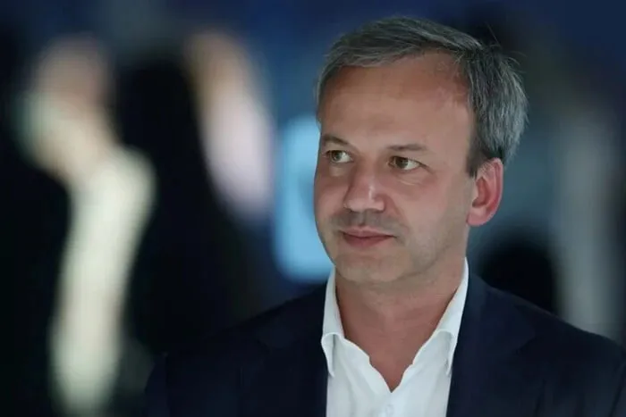 ФІДЕ може відновити право російських шахістів виступати під національною символікою