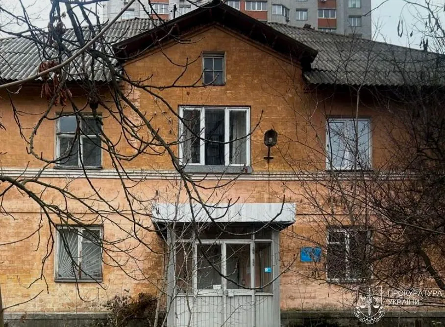Прокуратура вимагає укласти охоронний договір на будинок у Києві