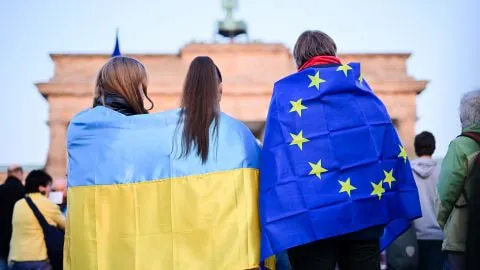 Довіра до США та НАТО в Україні впала вдвічі