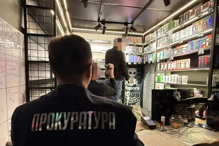 На Вінниччині викрили підпільний цех для рідин до електронних сигарет