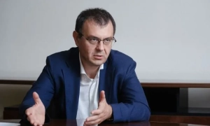 В СМИ сообщили, что на людей во Львове наехал экс-гаишник. Видео