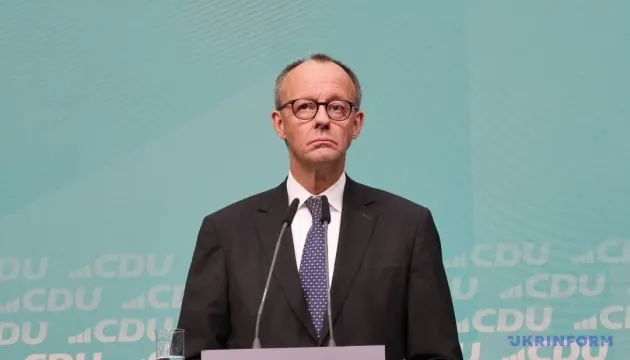 Мерц назвав шанс на перемир’я в Україні реальним, але невеликим