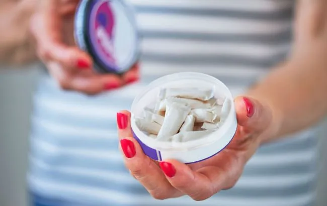 Лікарі закликали депутатів встановити ліміт нікотину в паучах для перорального використання