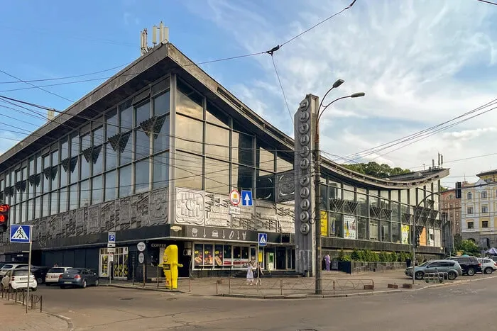 У Київраді знову можуть розглянути продаж Житнього ринку