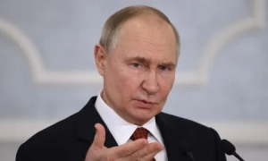 Фото: окупанти перетворили військомву базу найбільший чорноморський острів