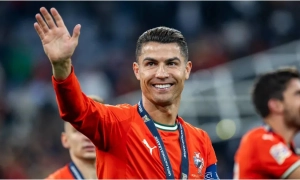 Кліфф Річард уперше зізнався, що лікувався від раку простати