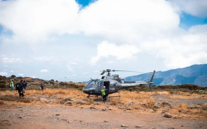 На Кіліманджаро розбився рятувальний гелікоптер: загинули п’ятеро людей