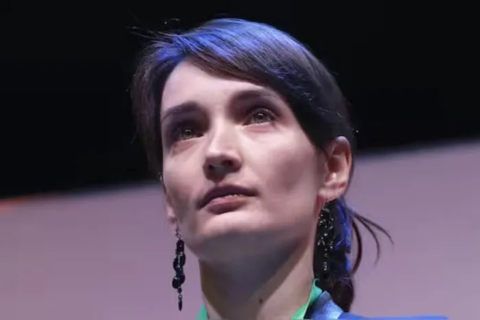 ФІДЕ заборонила російським шахістам виступати під національним прапором