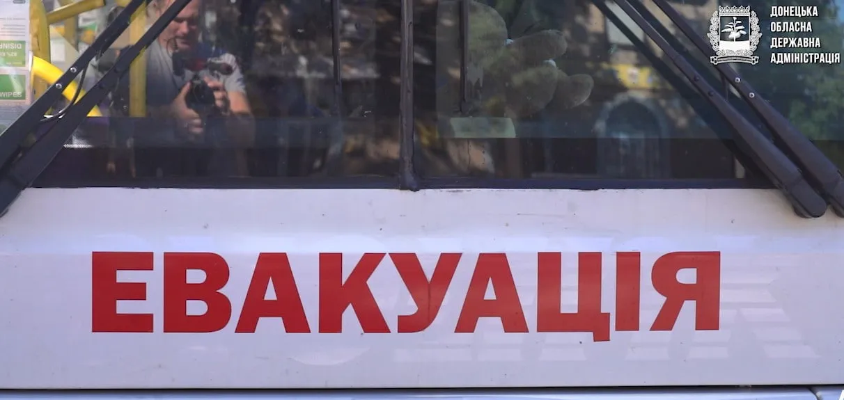 У Добропільській громаді Донеччини залишаються понад 1400 мешканців попри обстріли
