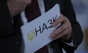 До будинку Медведчука прийшли з обшуками 