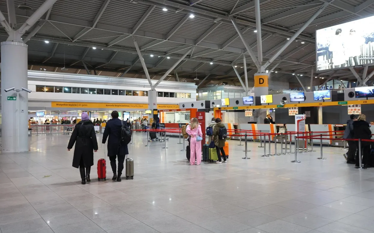 В аеропорту Варшави затримали українця з радіоглушилкою