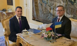 Глава МЗС Чехії зустрівся з послом України та планує розмову з Сибігою