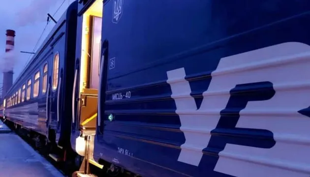 На Житомирщині через обстріли зупинили поїзди