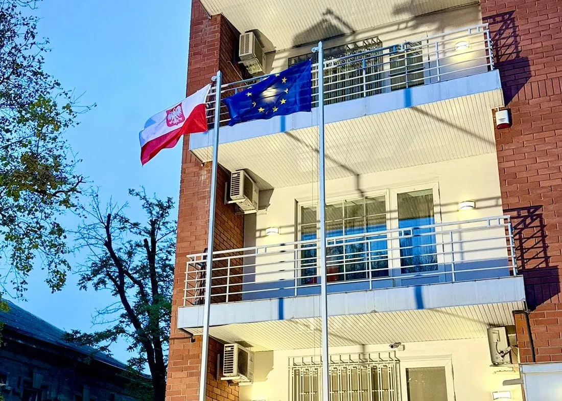 В Одесі пошкоджено польське генконсульство після удару РФ