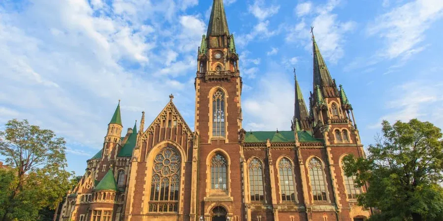 У Львові через атаку дрона пошкоджено церкву Ольги та Єлизавети