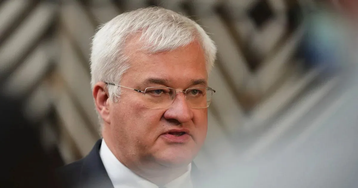 У МЗС заперечили існування «платних черг» у консульствах