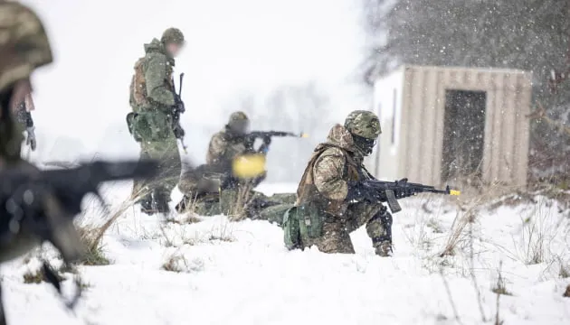 Сили оборони спростували інформацію про захоплення Закітного на Донеччині