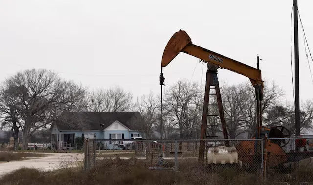 Ціни на нафту зросли через спад протестів в Ірані — Reuters