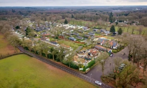 В рф АвтоВАЗ пропрацював лише один день і пішов на простій: у чому причина 