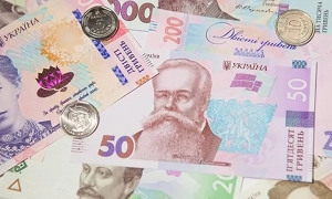 В Україні 7,7 тисяч шкіл працюють в очному чи змішаному форматі, а 5,2 тисяч – в онлайн-режимі