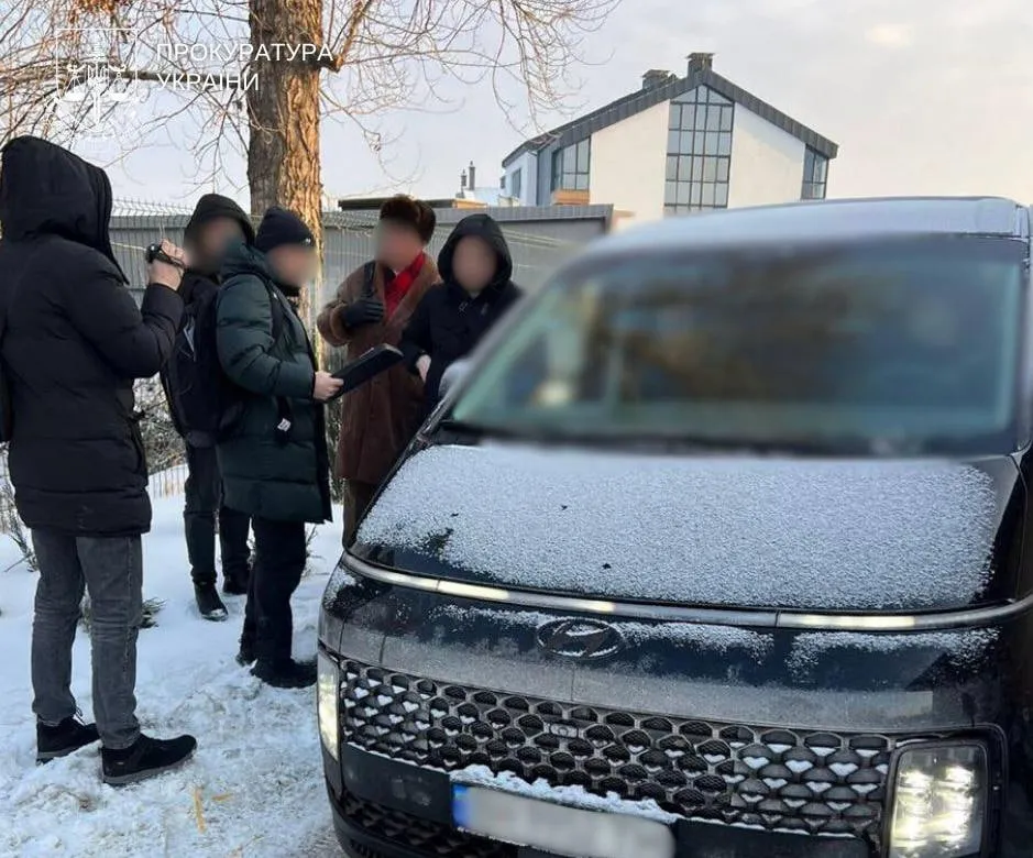 Відоме овочерізками в укриття Управління освіти Дніпровської РДА розікрало 3,4 млн грн на генераторах