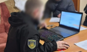 Під Кабміном протестують працівники туркомпаній та сфери розваг через закриття кордонів іноземцям та обмеження роботи нічних клубів