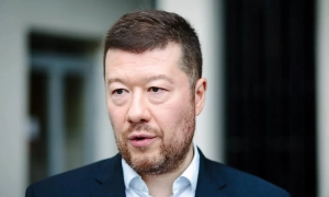 Навроцький залишається лідером довіри у Польщі, але його рейтинг знижується — Onet