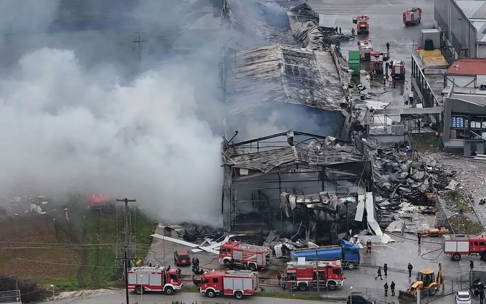У Греції оголосили страйк після загибелі п’яти працівників у пожежі на фабриці