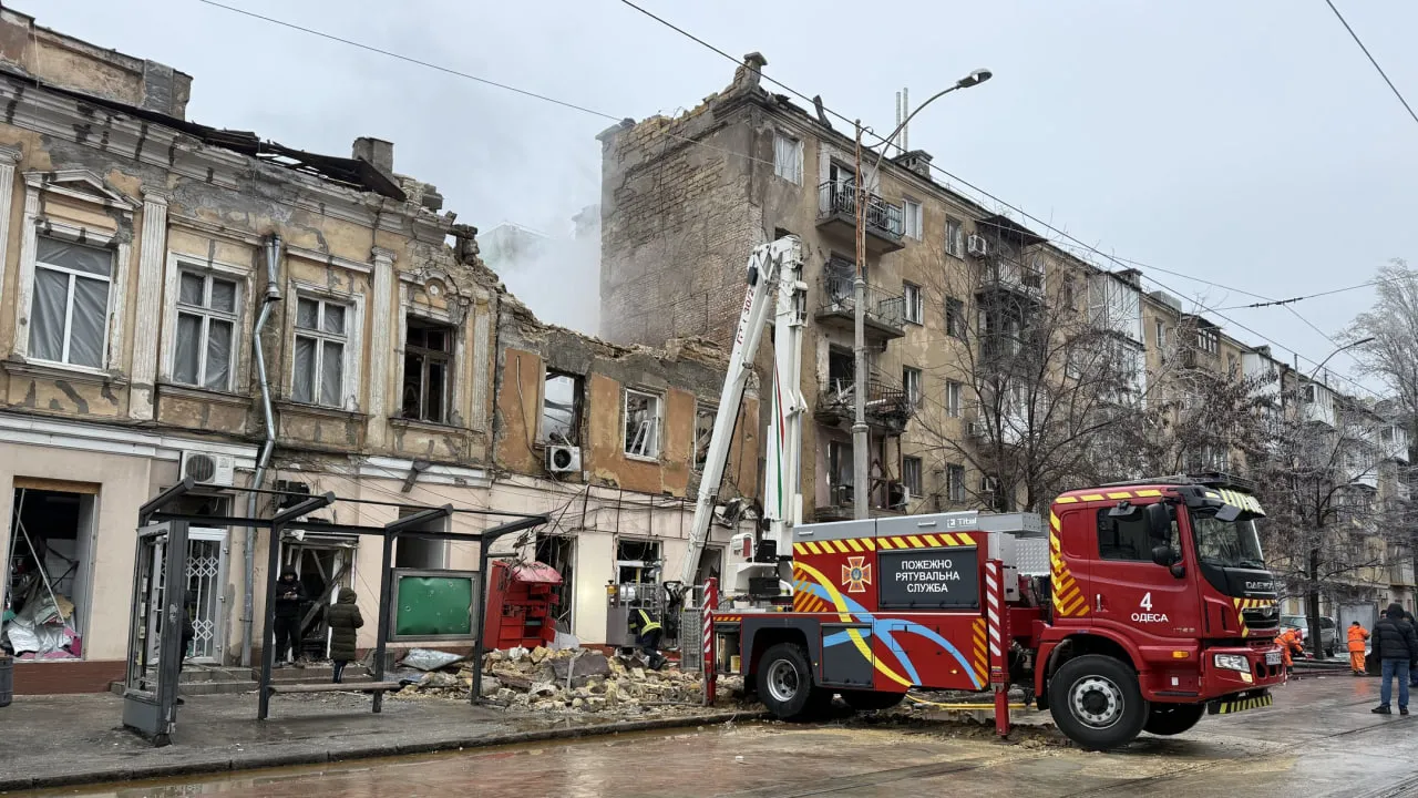 РФ атакувала Одещину понад 50 дронами, зафіксовано 23 поранених (фото)