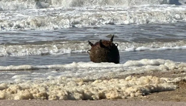 На румунському пляжі знайшли морську міну