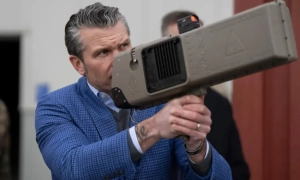 Фото, відео: Навального затримали під час проходження паспортного контролю