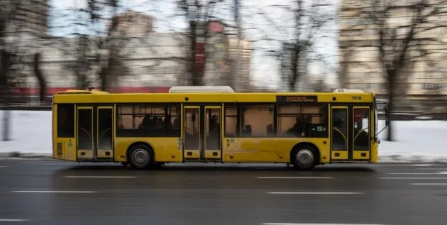 В Україні затвердили правила використання гуманітарного транспорту для перевезень