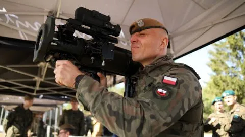 Польща обмежила повітряний рух через метеозонди з Білорусі