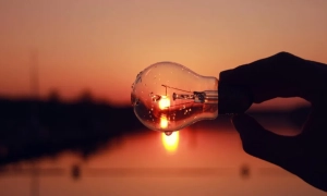 Дефіцит зашкалює: У Міненерго назвали строки відновлення енергосистеми після аварії