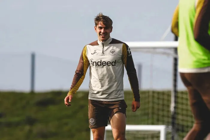 Ярмолюк увійшов до топ-3 українців за матчами в АПЛ, обійшовши легенду «Динамо»