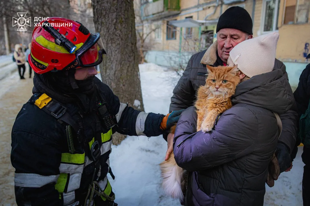 У Харкові завершили ліквідацію пожежі в житловій п’ятиповерхівці (фото)