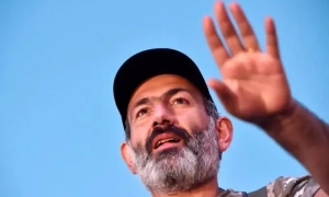 Кремль обіцяє припинити удари під час українських виборів