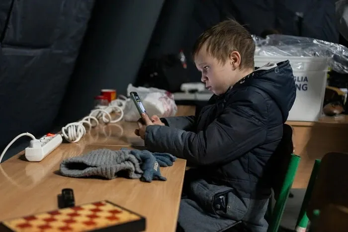 Школи Дарницького та Дніпровського районів переходять на дистанційне навчання