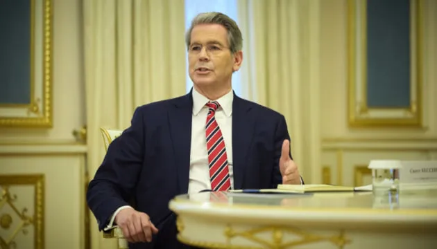 Бессент: США можуть скасувати санкції з російської нафти після закінчення війни