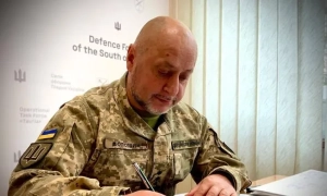 Волошин зазначає, що на півдні фронт напружений, але без різких змін